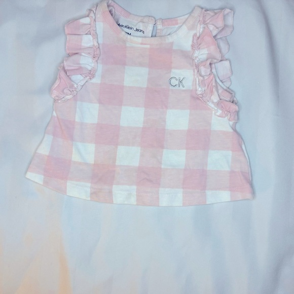 Calvin Klein girls short set - Picture 3 of 4